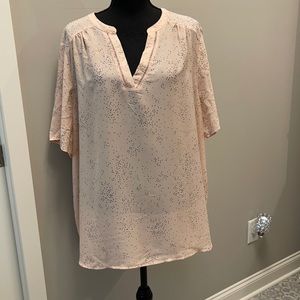 Plus size v- neck multi fabric blouse